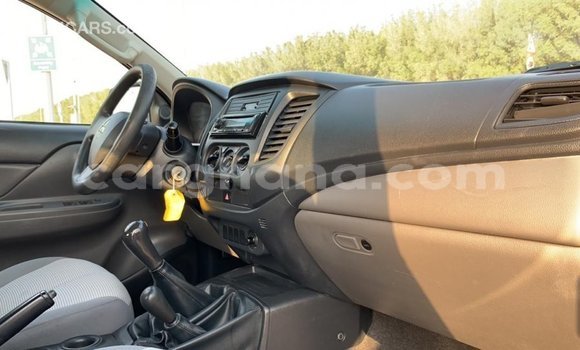 Buy Import Mitsubishi L200 White Car in Import - Dubai in Ashanti Buy Import Mitsubishi L200 White Car in Import - Dubai in Ashanti