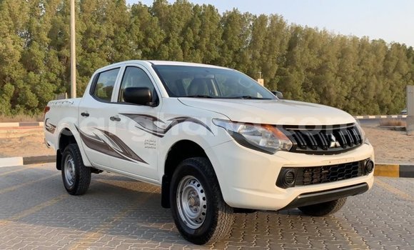 Ra Imported Mitsubishi L200 funfun Ọkọ̀ in Import - Dubai ni Ashanti Ra Imported Mitsubishi L200 funfun Ọkọ̀ in Import - Dubai ni Ashanti