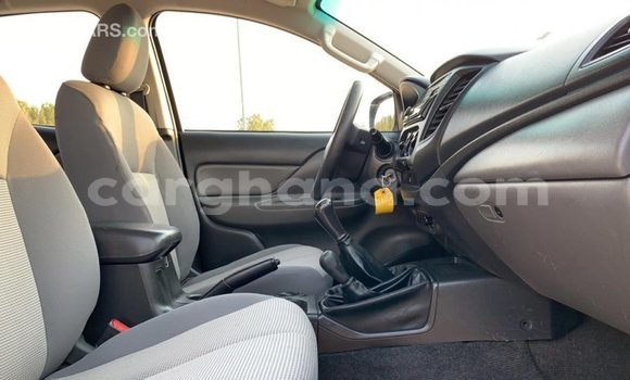 Ra Imported Mitsubishi L200 funfun Ọkọ̀ in Import - Dubai ni Ashanti Ra Imported Mitsubishi L200 funfun Ọkọ̀ in Import - Dubai ni Ashanti