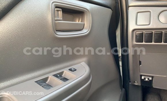 Ra Imported Mitsubishi L200 funfun Ọkọ̀ in Import - Dubai ni Ashanti Ra Imported Mitsubishi L200 funfun Ọkọ̀ in Import - Dubai ni Ashanti