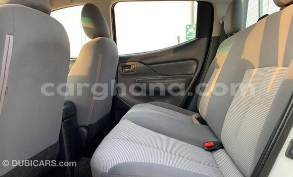 Ra Imported Mitsubishi L200 funfun Ọkọ̀ in Import - Dubai ni Ashanti Ra Imported Mitsubishi L200 funfun Ọkọ̀ in Import - Dubai ni Ashanti