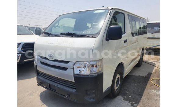 Sayi Imported Toyota Hiace White Mota in Import - Dubai a Ashanti Sayi Imported Toyota Hiace White Mota in Import - Dubai a Ashanti