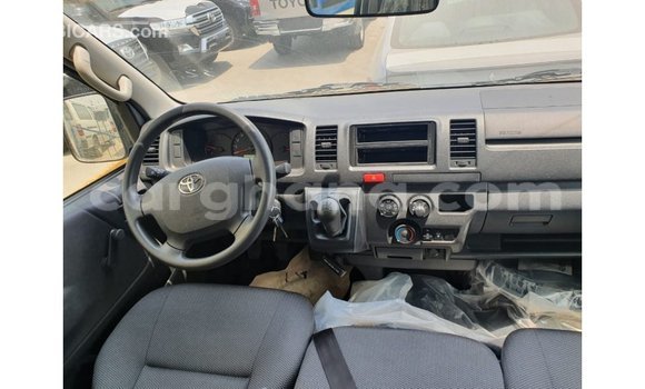 Sayi Imported Toyota Hiace White Mota in Import - Dubai a Ashanti Sayi Imported Toyota Hiace White Mota in Import - Dubai a Ashanti