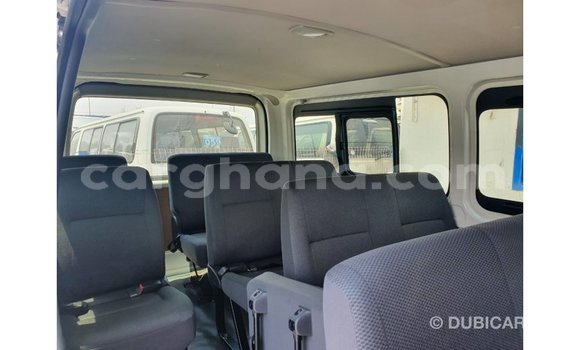 Sayi Imported Toyota Hiace White Mota in Import - Dubai a Ashanti Sayi Imported Toyota Hiace White Mota in Import - Dubai a Ashanti