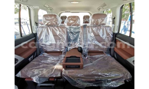 Sayi Imported Toyota Land Cruiser Green Mota in Import - Dubai a Ashanti Sayi Imported Toyota Land Cruiser Green Mota in Import - Dubai a Ashanti