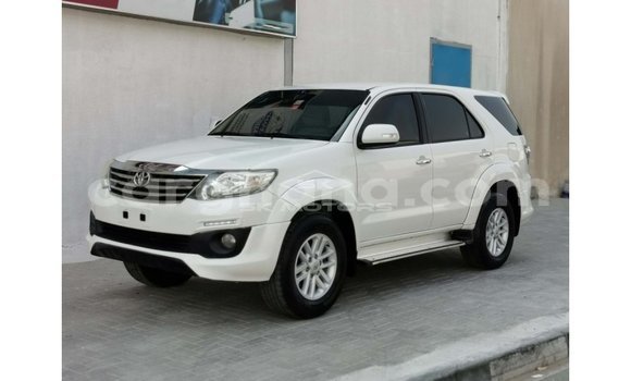 Buy Import Toyota Fortuner White Car in Import - Dubai in Ashanti Buy Import Toyota Fortuner White Car in Import - Dubai in Ashanti