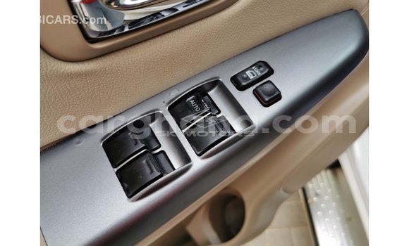 Buy Import Toyota Fortuner White Car in Import - Dubai in Ashanti Buy Import Toyota Fortuner White Car in Import - Dubai in Ashanti