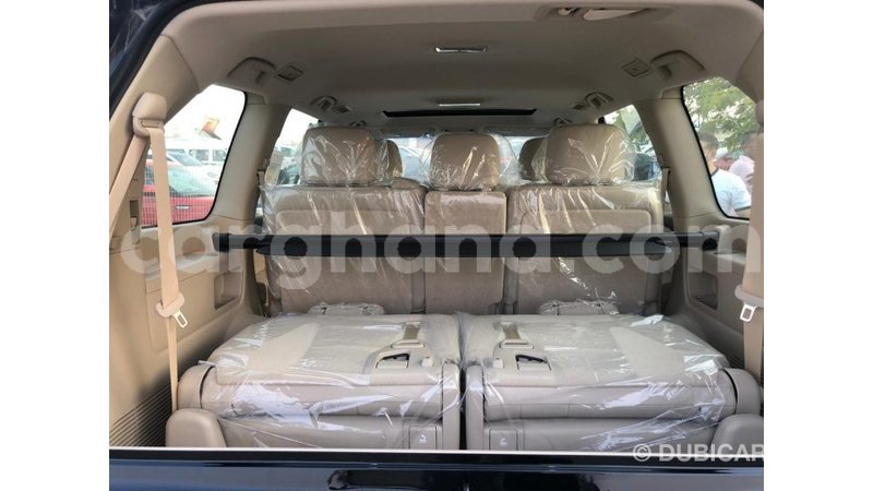 Big with watermark toyota land cruiser ashanti import dubai 34811