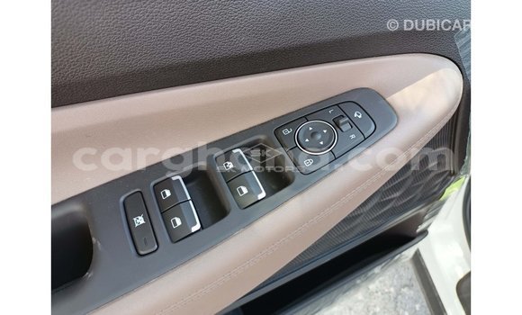Sayi Imported Hyundai Santa Fe White Mota in Import - Dubai a Ashanti Sayi Imported Hyundai Santa Fe White Mota in Import - Dubai a Ashanti
