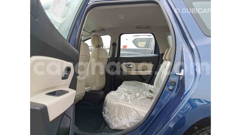 Big with watermark renault duster ashanti import dubai 34828