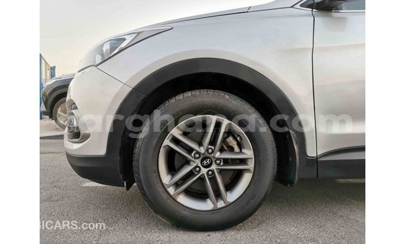 Buy Import Hyundai Santa Fe Other Car in Import - Dubai in Ashanti Buy Import Hyundai Santa Fe Other Car in Import - Dubai in Ashanti