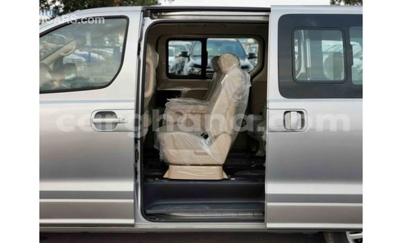 Buy Import Hyundai Accent Other Car in Import - Dubai in Ashanti Buy Import Hyundai Accent Other Car in Import - Dubai in Ashanti