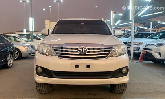 Ra Imported Toyota Fortuner funfun Ọkọ̀ in Import - Dubai ni Ashanti Ra Imported Toyota Fortuner funfun Ọkọ̀ in Import - Dubai ni Ashanti