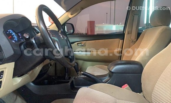 Ra Imported Toyota Fortuner funfun Ọkọ̀ in Import - Dubai ni Ashanti Ra Imported Toyota Fortuner funfun Ọkọ̀ in Import - Dubai ni Ashanti