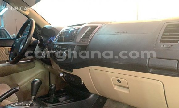 Ra Imported Toyota Fortuner funfun Ọkọ̀ in Import - Dubai ni Ashanti Ra Imported Toyota Fortuner funfun Ọkọ̀ in Import - Dubai ni Ashanti