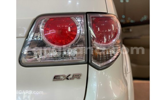 Ra Imported Toyota Fortuner funfun Ọkọ̀ in Import - Dubai ni Ashanti Ra Imported Toyota Fortuner funfun Ọkọ̀ in Import - Dubai ni Ashanti