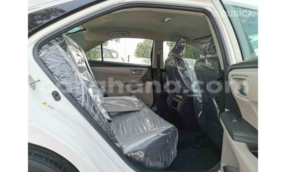 Buy Import Toyota Camry White Car in Import - Dubai in Ashanti Buy Import Toyota Camry White Car in Import - Dubai in Ashanti