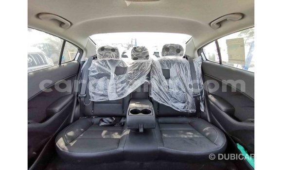 Sayi Imported Kia Cerato White Mota in Import - Dubai a Ashanti Sayi Imported Kia Cerato White Mota in Import - Dubai a Ashanti