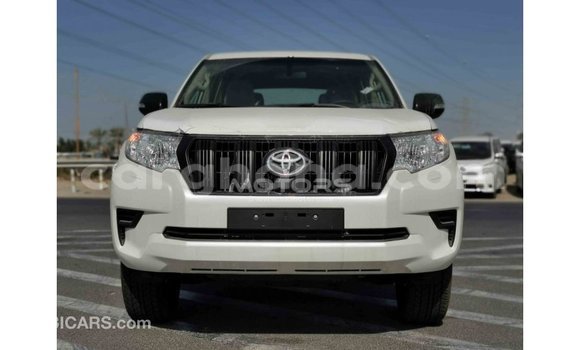 Sayi Imported Toyota Prado White Mota in Import - Dubai a Ashanti Sayi Imported Toyota Prado White Mota in Import - Dubai a Ashanti