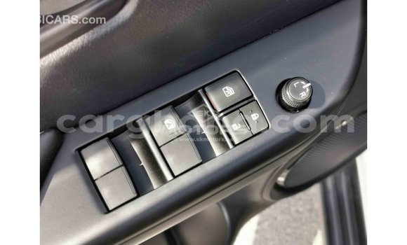 Sayi Imported Toyota Hilux White Mota in Import - Dubai a Ashanti Sayi Imported Toyota Hilux White Mota in Import - Dubai a Ashanti