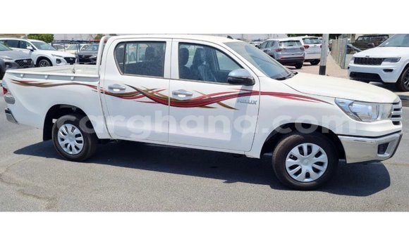 Buy Import Toyota Hilux White Car in Import - Dubai in Ashanti Buy Import Toyota Hilux White Car in Import - Dubai in Ashanti