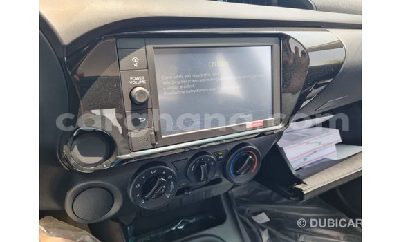 Buy Import Toyota Hilux White Car in Import - Dubai in Ashanti Buy Import Toyota Hilux White Car in Import - Dubai in Ashanti