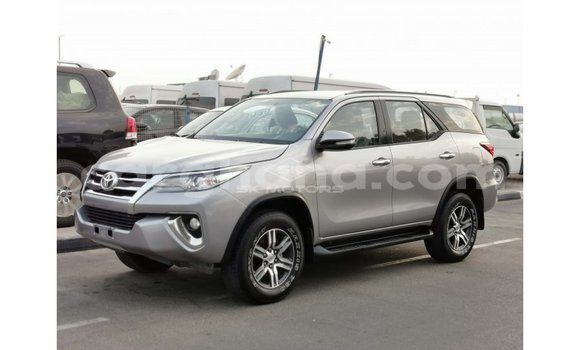 Sayi Imported Toyota Fortuner Sauran Mota in Import - Dubai a Ashanti Sayi Imported Toyota Fortuner Sauran Mota in Import - Dubai a Ashanti