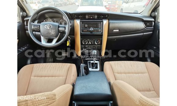 Buy Import Toyota Fortuner White Car in Import - Dubai in Ashanti Buy Import Toyota Fortuner White Car in Import - Dubai in Ashanti
