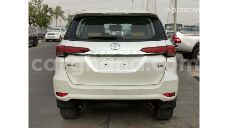 Big with watermark toyota fortuner ashanti import dubai 34930