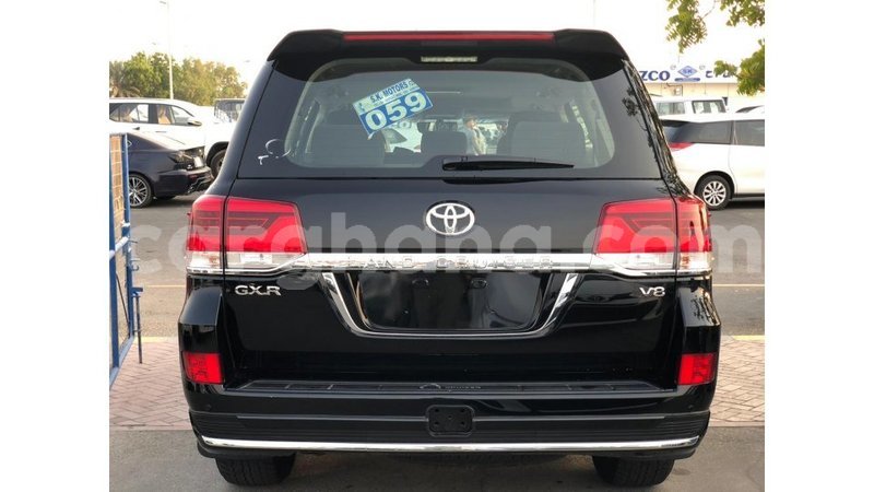 Big with watermark toyota land cruiser ashanti import dubai 34935