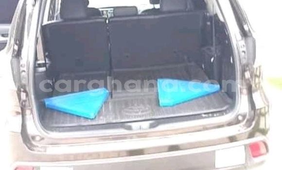 Buy Used Toyota Highlander Other Car in Accra in Greater Accra Buy Used Toyota Highlander Other Car in Accra in Greater Accra