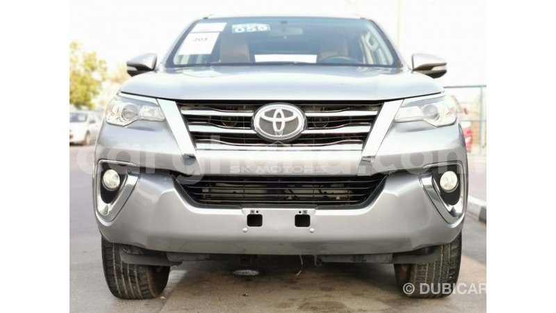 Big with watermark toyota fortuner ashanti import dubai 34998