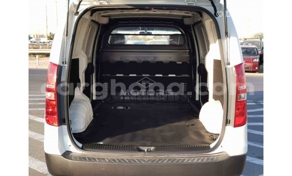 Ra Imported Hyundai Cargo funfun Ọkọ̀ in Import - Dubai ni Ashanti Ra Imported Hyundai Cargo funfun Ọkọ̀ in Import - Dubai ni Ashanti