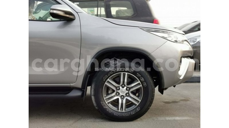 Big with watermark toyota fortuner ashanti import dubai 35000