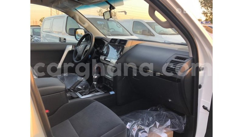 Big with watermark toyota prado ashanti import dubai 35001