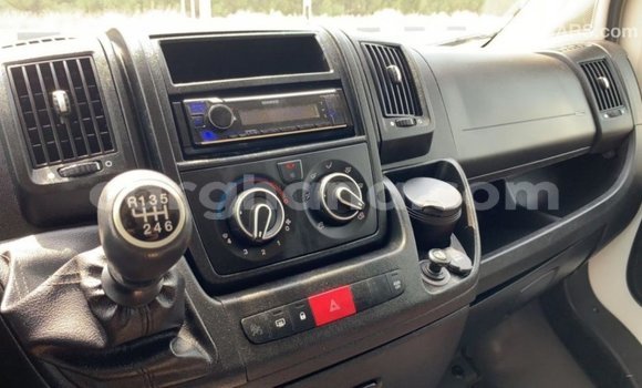 Ra Imported Peugeot 201 funfun Ọkọ̀ in Import - Dubai ni Ashanti Ra Imported Peugeot 201 funfun Ọkọ̀ in Import - Dubai ni Ashanti