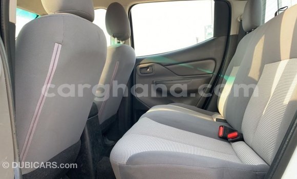 Sayi Imported Mitsubishi L200 White Mota in Import - Dubai a Ashanti Sayi Imported Mitsubishi L200 White Mota in Import - Dubai a Ashanti
