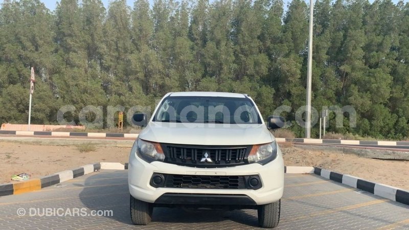 Big with watermark mitsubishi l200 ashanti import dubai 35028