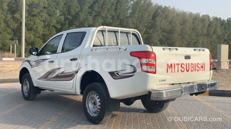 Big with watermark mitsubishi l200 ashanti import dubai 35028