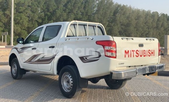 Sayi Imported Mitsubishi L200 White Mota in Import - Dubai a Ashanti Sayi Imported Mitsubishi L200 White Mota in Import - Dubai a Ashanti
