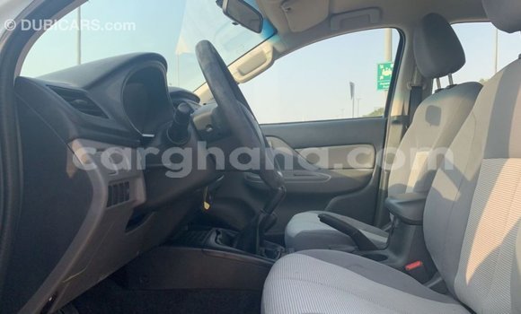 Sayi Imported Mitsubishi L200 White Mota in Import - Dubai a Ashanti Sayi Imported Mitsubishi L200 White Mota in Import - Dubai a Ashanti