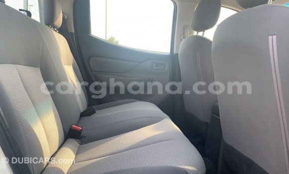 Sayi Imported Mitsubishi L200 White Mota in Import - Dubai a Ashanti Sayi Imported Mitsubishi L200 White Mota in Import - Dubai a Ashanti