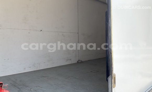 Sayi Imported Isuzu NPR White Babbar mota in Import - Dubai a Ashanti Sayi Imported Isuzu NPR White Babbar mota in Import - Dubai a Ashanti