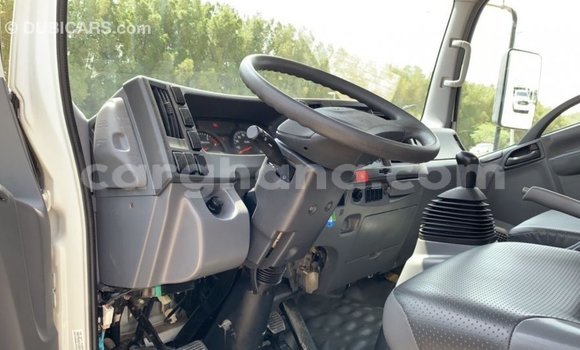 Sayi Imported Isuzu NPR White Babbar mota in Import - Dubai a Ashanti Sayi Imported Isuzu NPR White Babbar mota in Import - Dubai a Ashanti