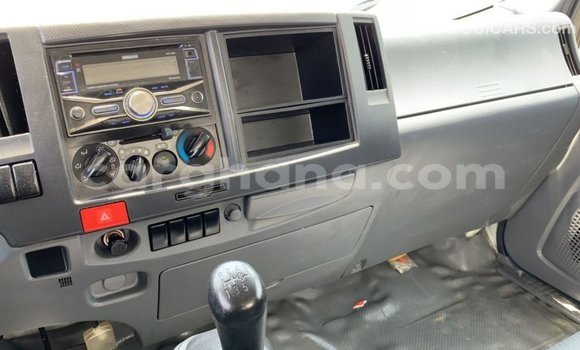 Sayi Imported Isuzu NPR White Babbar mota in Import - Dubai a Ashanti Sayi Imported Isuzu NPR White Babbar mota in Import - Dubai a Ashanti