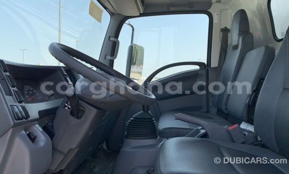 Sayi Imported Isuzu NPR White Babbar mota in Import - Dubai a Ashanti Sayi Imported Isuzu NPR White Babbar mota in Import - Dubai a Ashanti