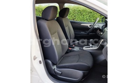 Ra Imported Nissan Tiida funfun Ọkọ̀ in Import - Dubai ni Ashanti Ra Imported Nissan Tiida funfun Ọkọ̀ in Import - Dubai ni Ashanti