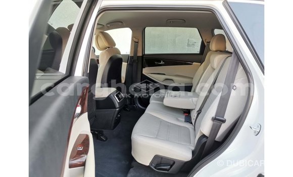 Buy Import Kia Sorento White Car in Import - Dubai in Ashanti Buy Import Kia Sorento White Car in Import - Dubai in Ashanti