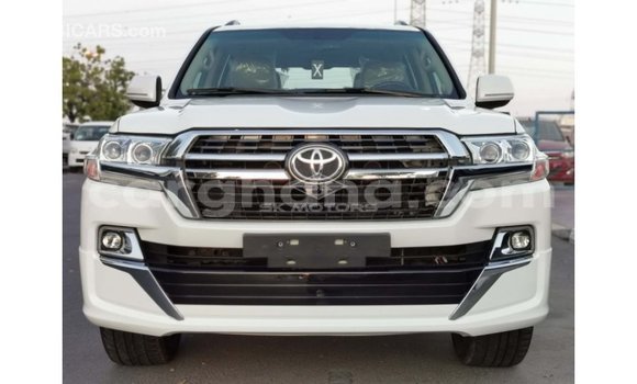 Buy Import Toyota Land Cruiser White Car in Import - Dubai in Ashanti Buy Import Toyota Land Cruiser White Car in Import - Dubai in Ashanti
