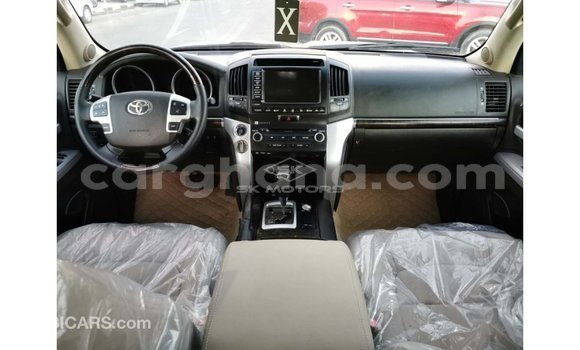 Buy Import Toyota Land Cruiser White Car in Import - Dubai in Ashanti Buy Import Toyota Land Cruiser White Car in Import - Dubai in Ashanti